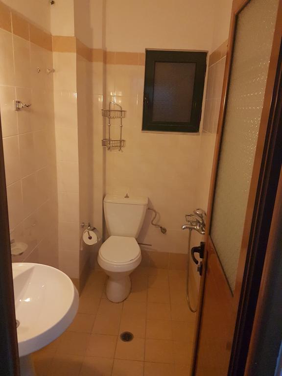 Perla Hotel Saranda Exterior foto